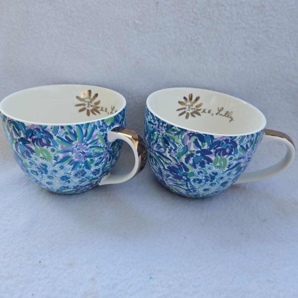 LILLY PULITZER Ceramic Mugs Cups Blue Floral Gold Handle 12 fl oz. Set of 2